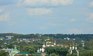 Църквата Знаменская в Переславл-Залески - памет за спасението на принцеса Евдокия