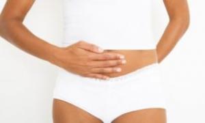 ¿Por qué se siente tirante la parte inferior del abdomen antes de la menstruación?