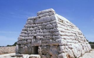 Известни сгради и сгради от древността